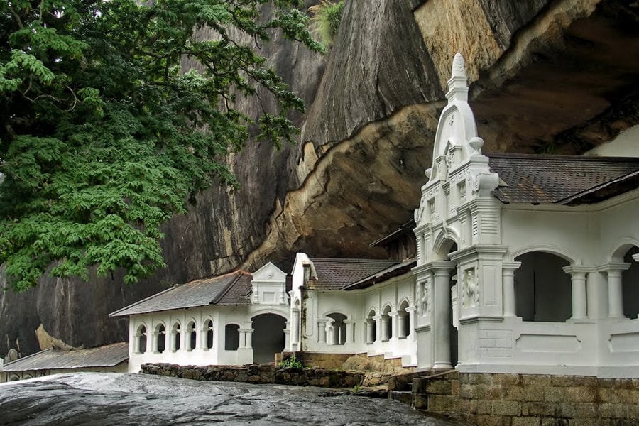 Dambulla Cave Temple